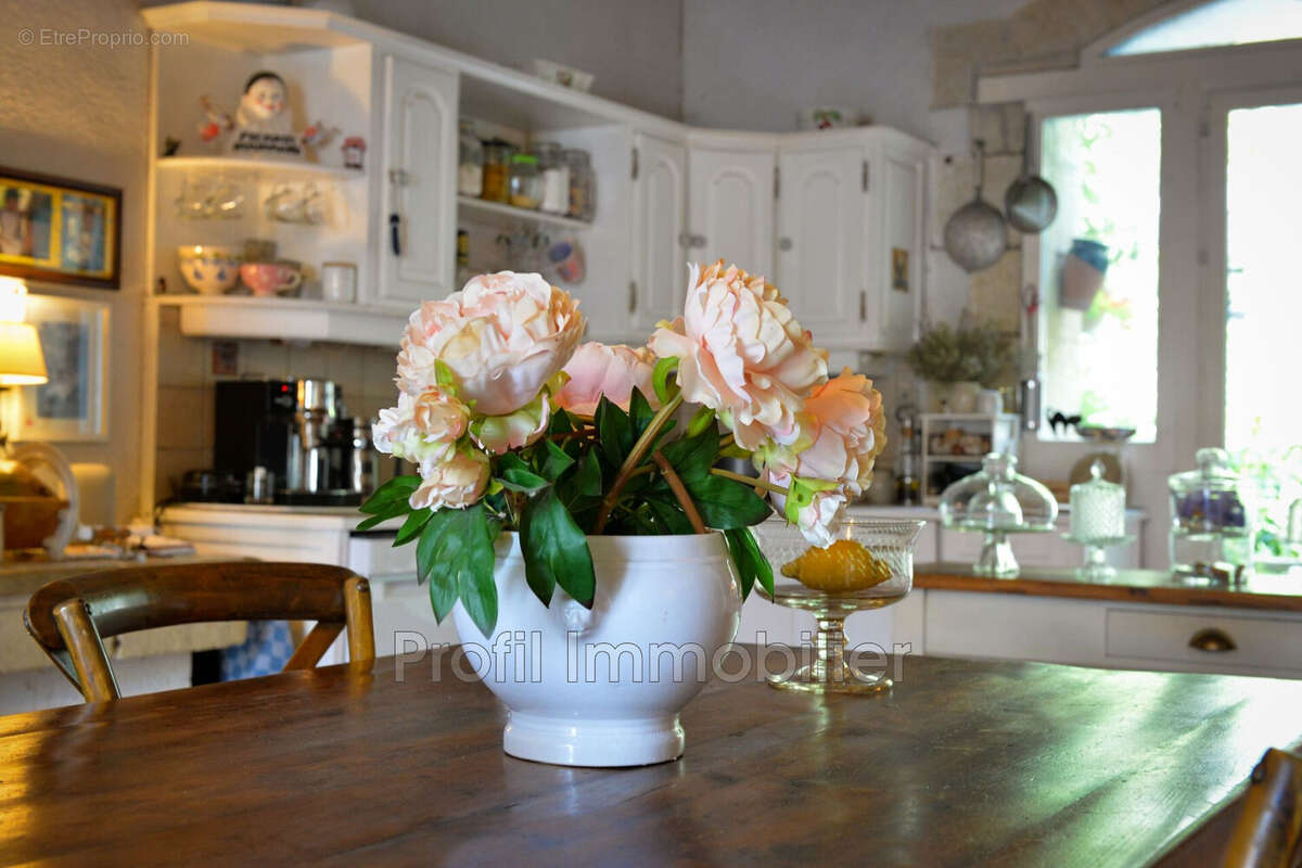 Maison 225 m² à Marsillargues  - photo 7