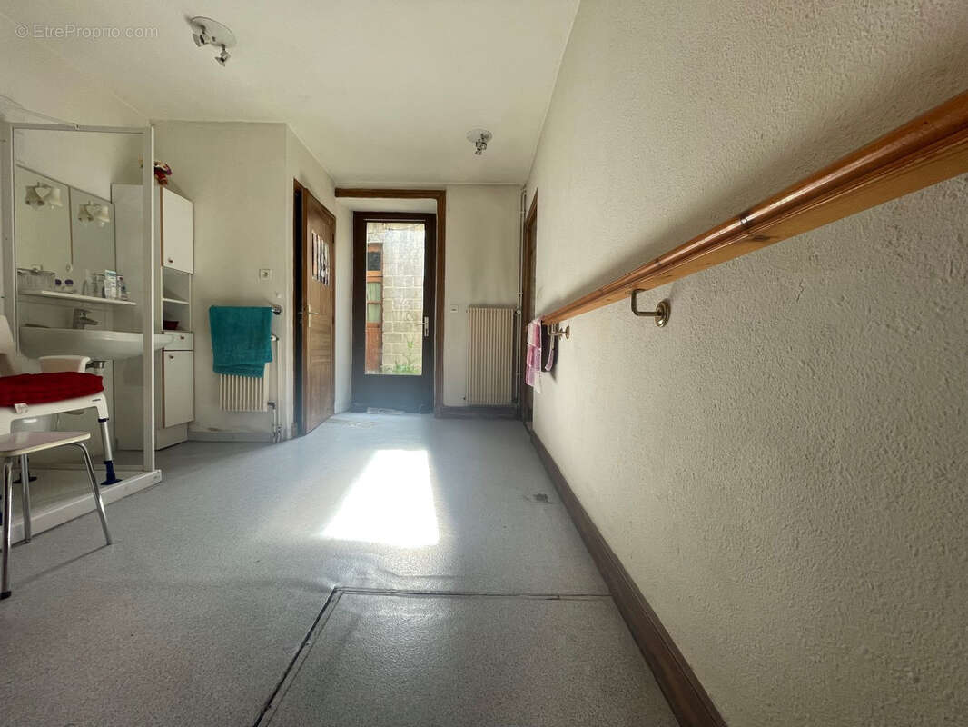 Maison à RIOM-ES-MONTAGNES