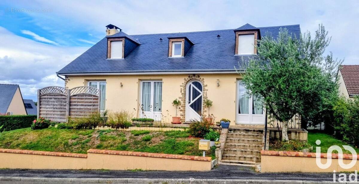 Photo 1 - Maison à EVRON