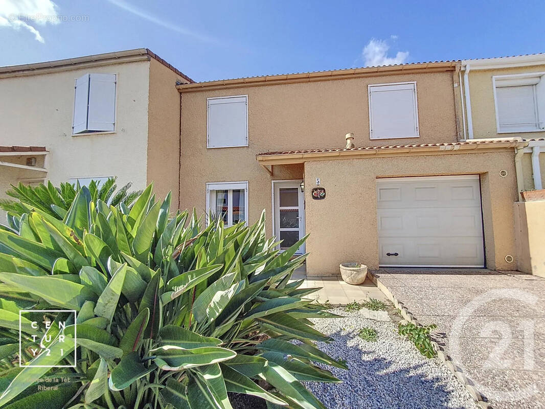 Maison à SAINT-ESTEVE