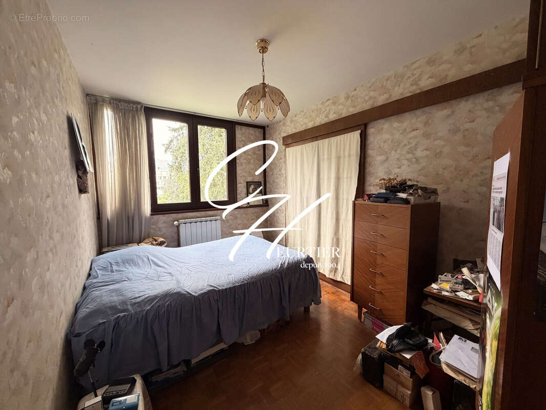 Appartement à SAINT-MARTIN-D'HERES