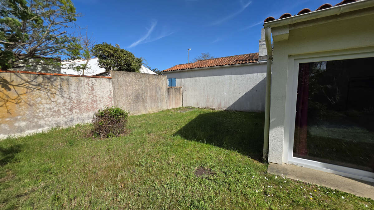 Maison à LA BREE-LES-BAINS