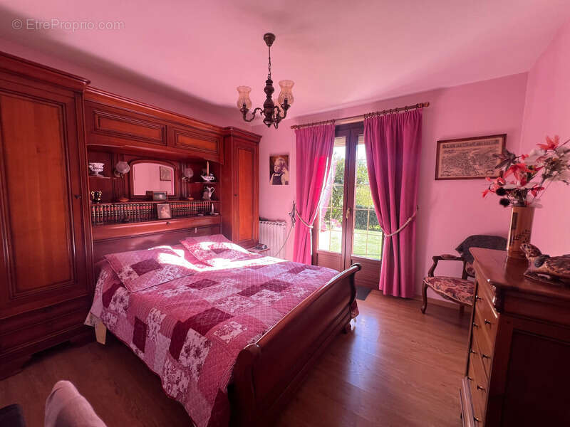 Maison à SAINT-SULPICE-DE-COGNAC
