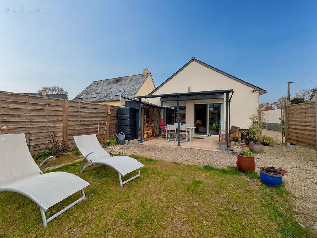 Maison à LE TRONCHET