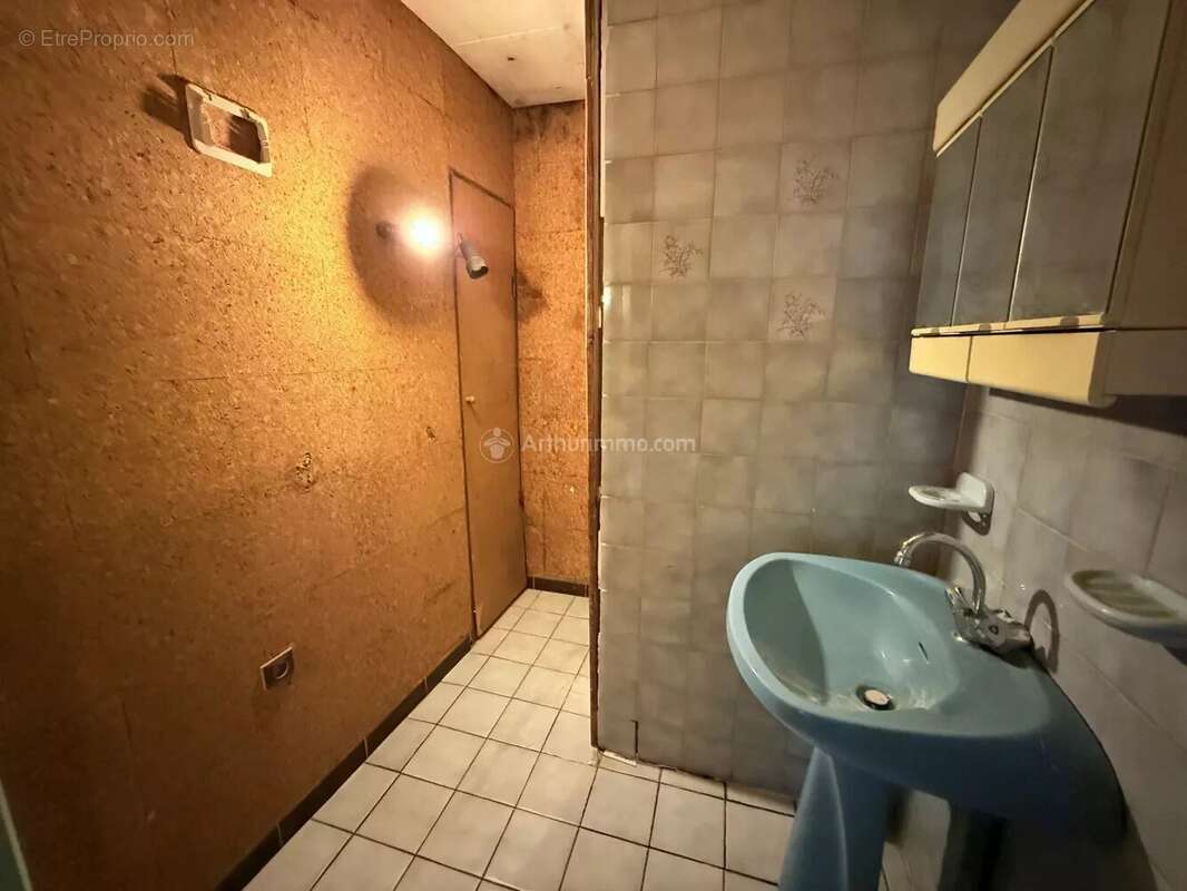 Maison à OUTREMECOURT