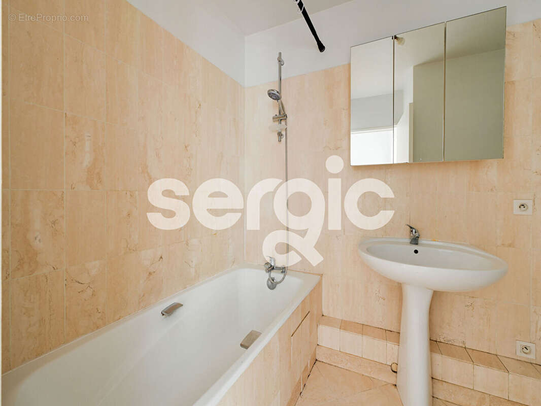 Studio Rueil Malmaison 28 m² - photo 9