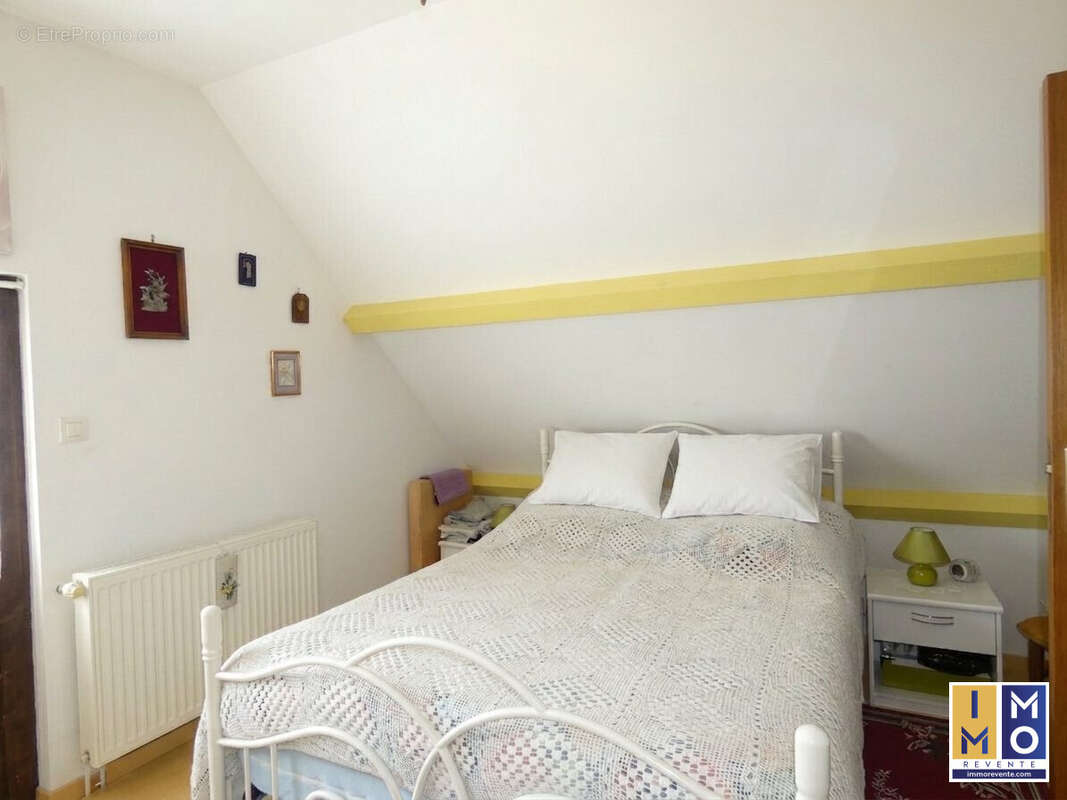 Maison à SAINTE-SOLANGE