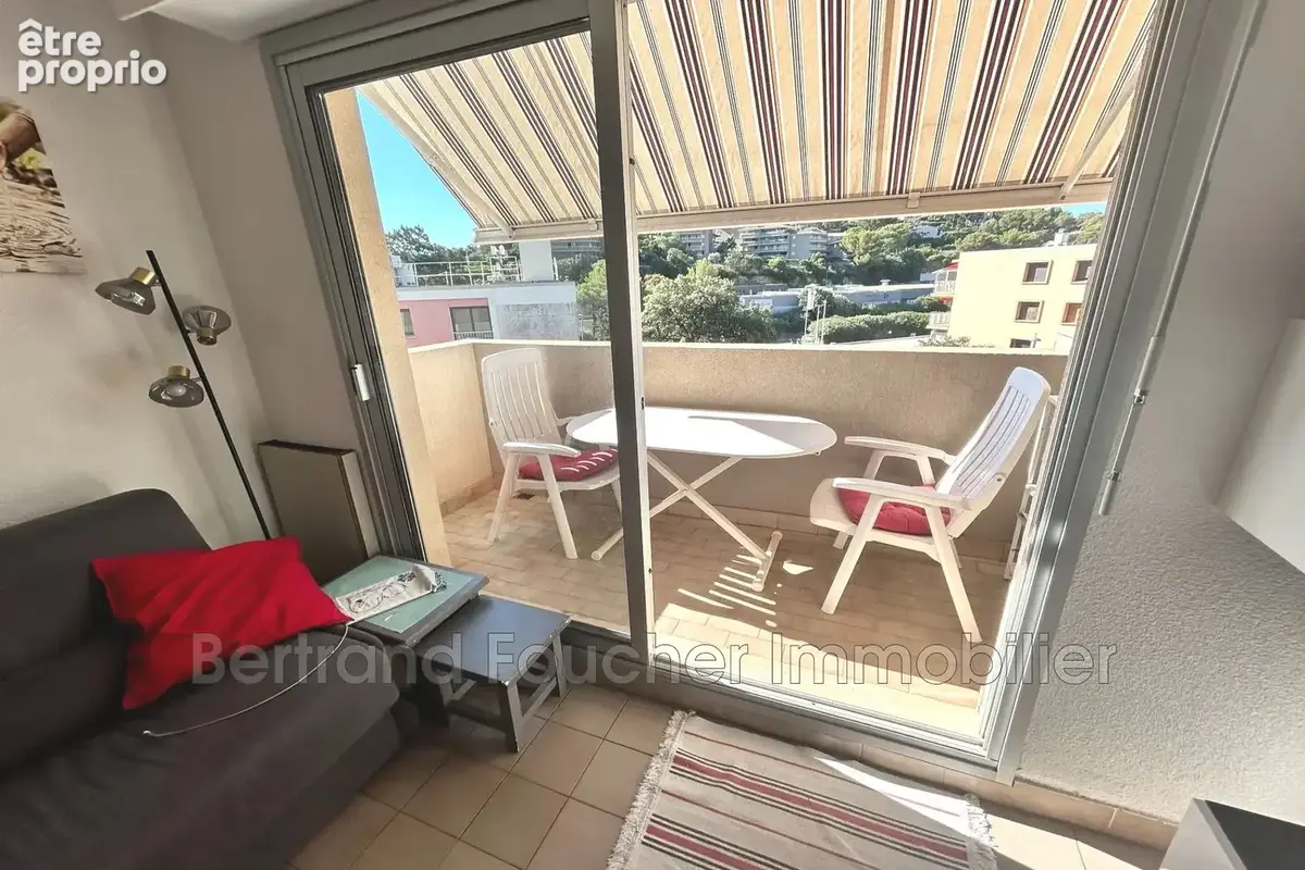 Appartement 3 pièces 40 m² à vendre à Cavalaire-Sur-Mer (83240) - photo 2