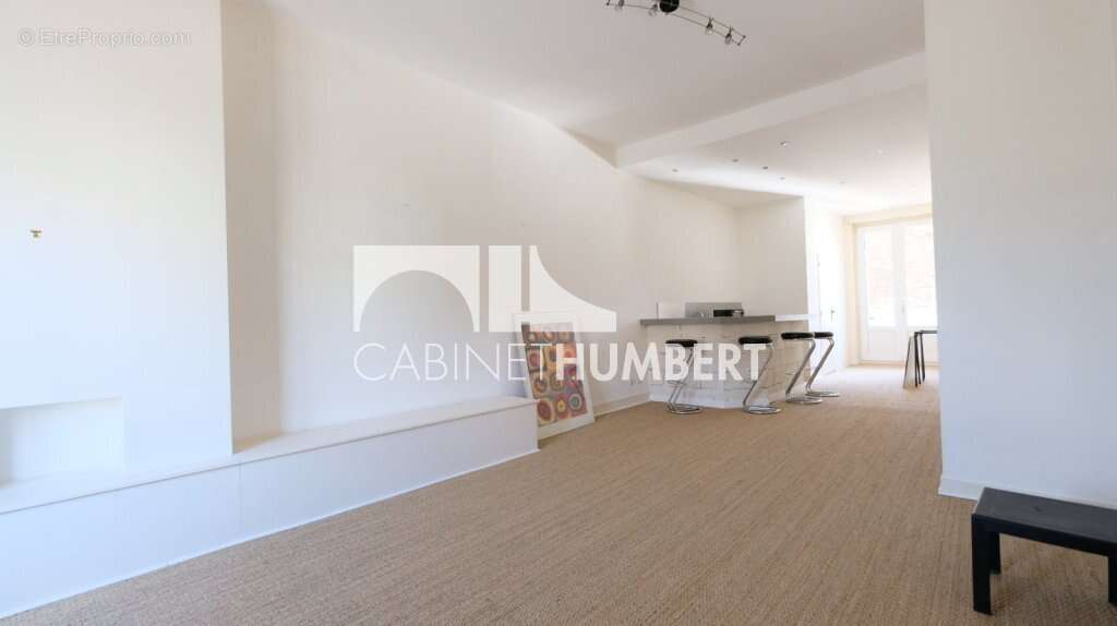 Appartement 42 m² à Saint-Etienne  - photo 4