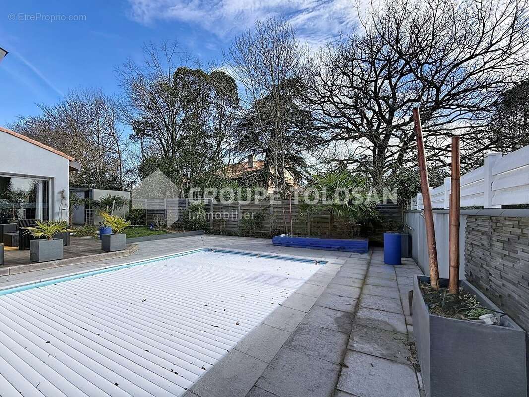 Maison à SAINT-ORENS-DE-GAMEVILLE