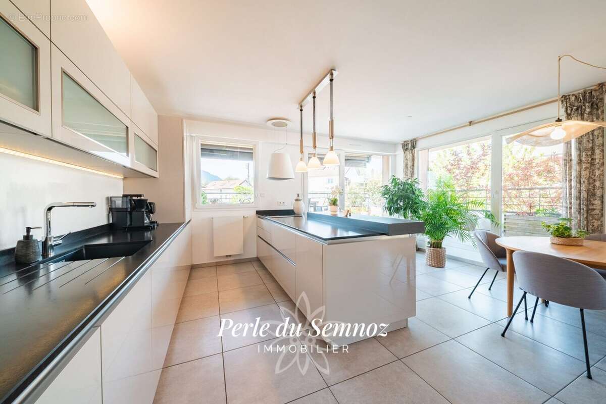 Appartement à SEYNOD