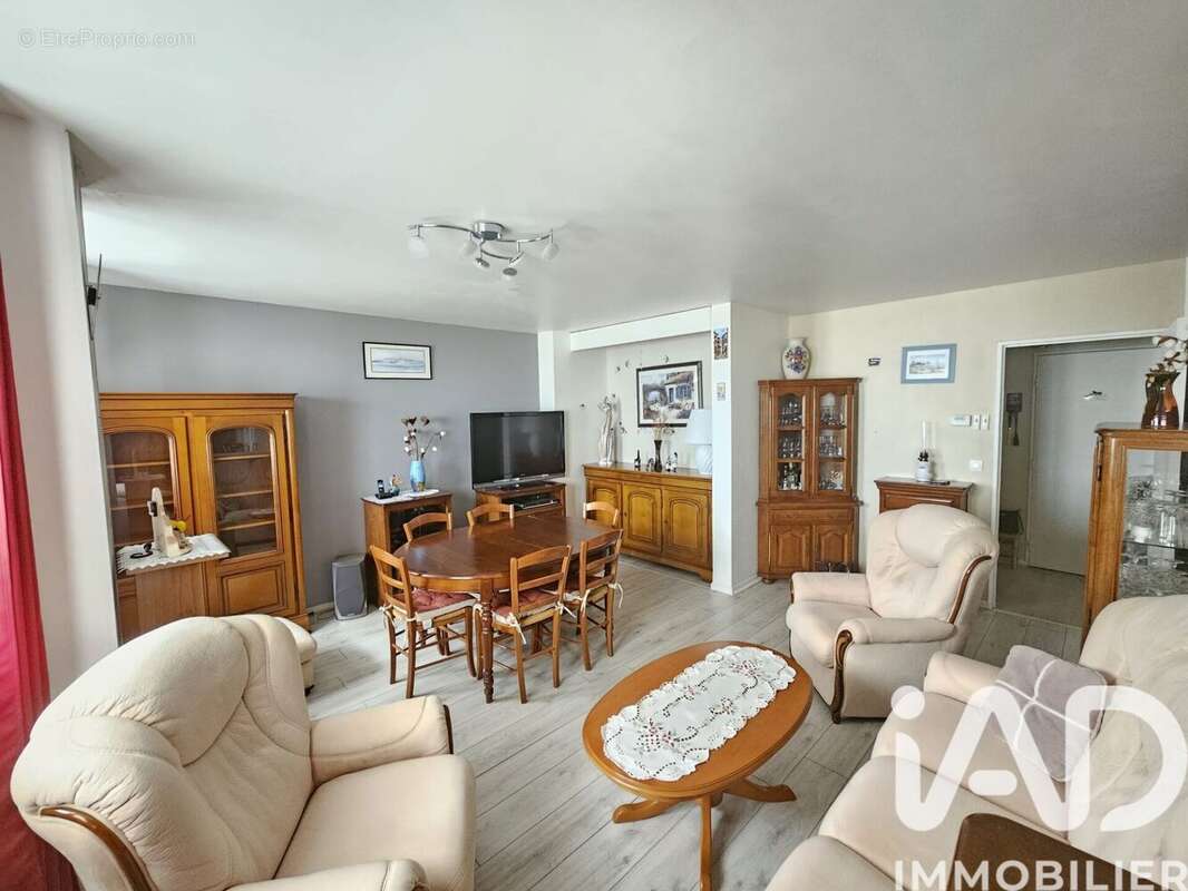 Photo 4 - Appartement à LIEUSAINT