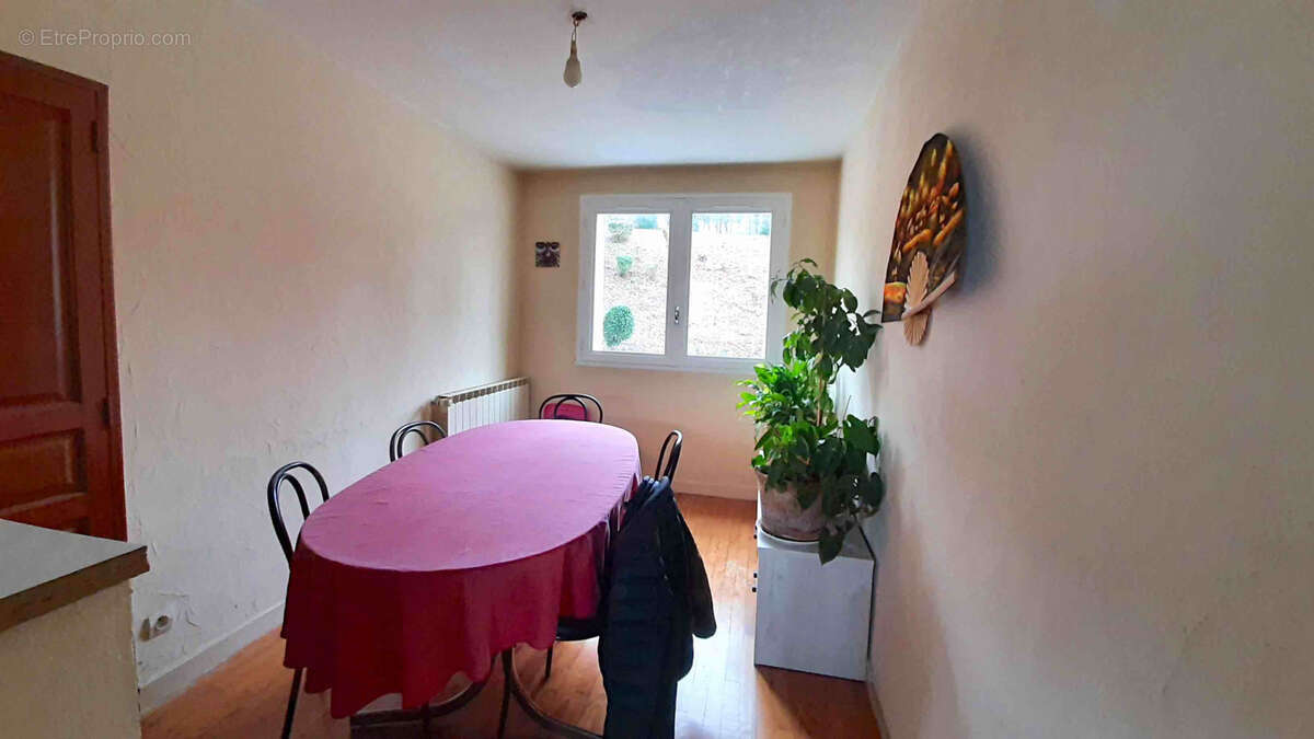 Appartement à SAINT-ETIENNE