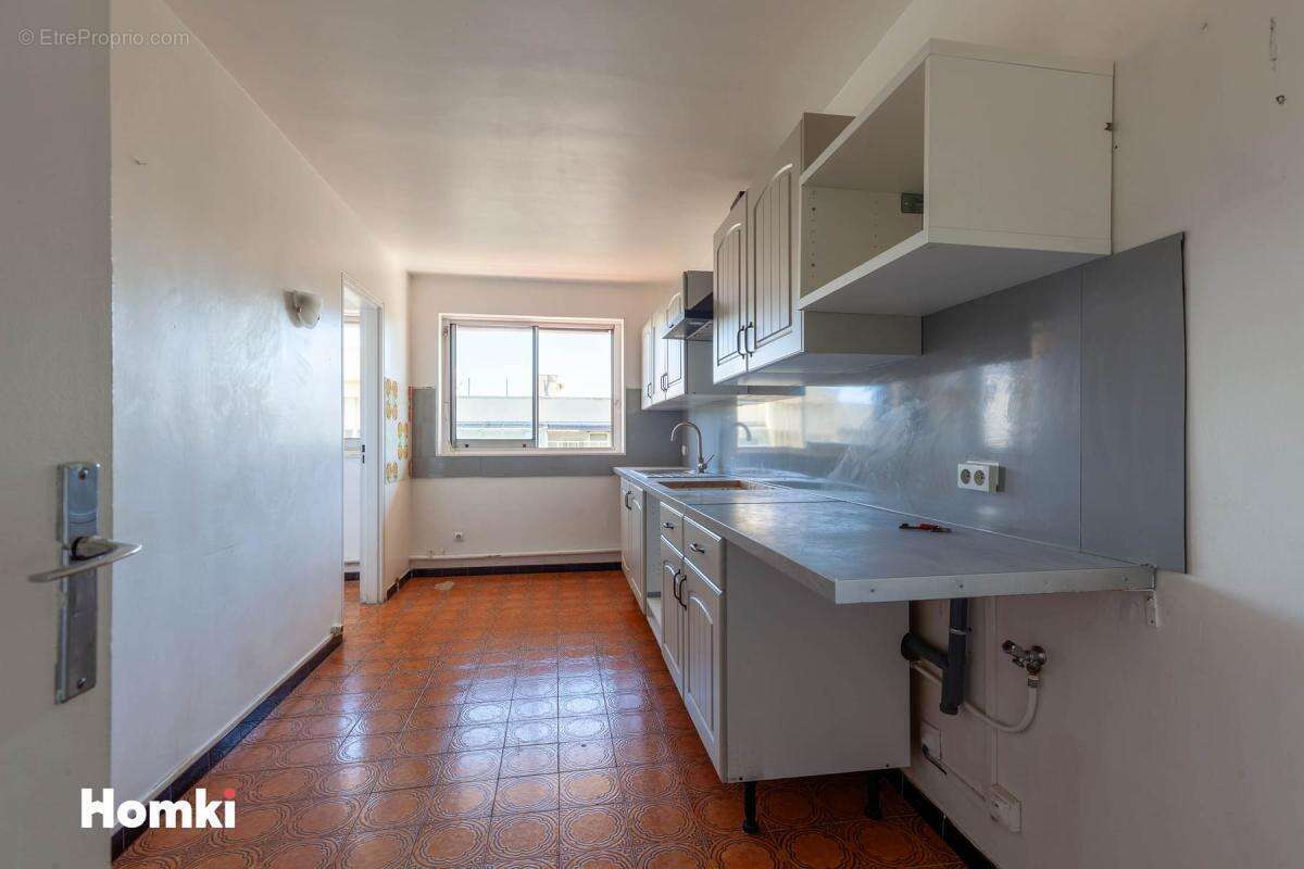 Appartement à MARSEILLE-5E