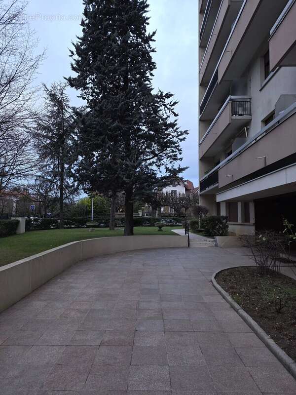 Avenue du général gallieni - joinville - photo 2