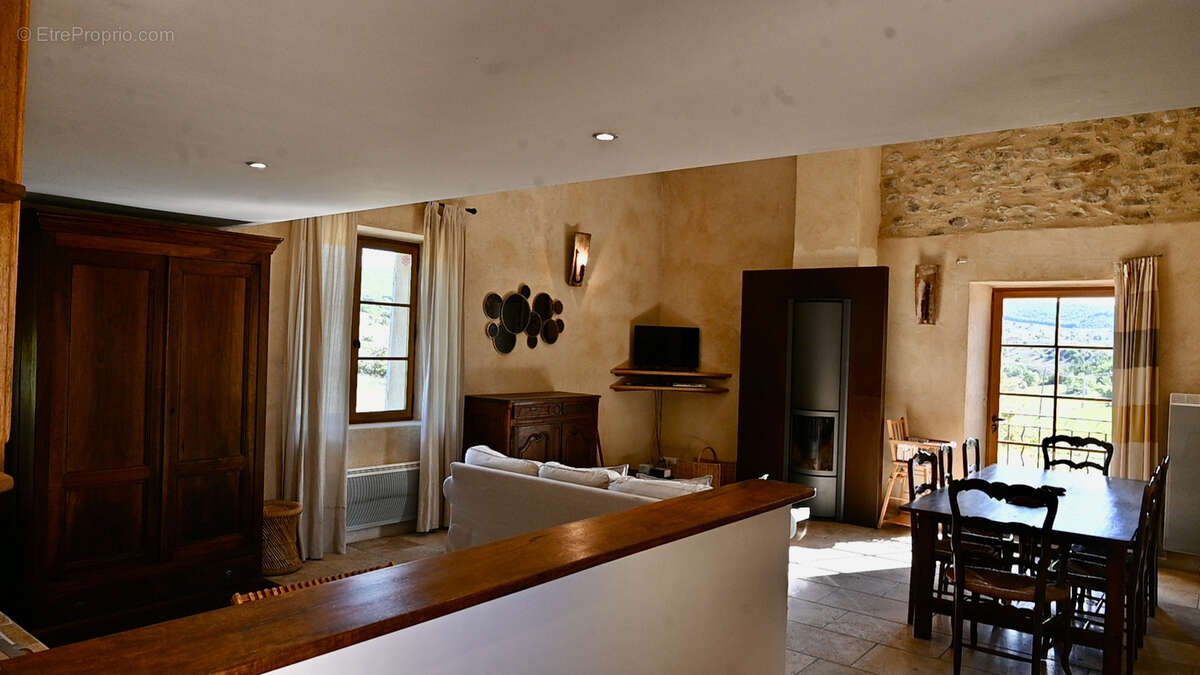 Maison à FORCALQUIER