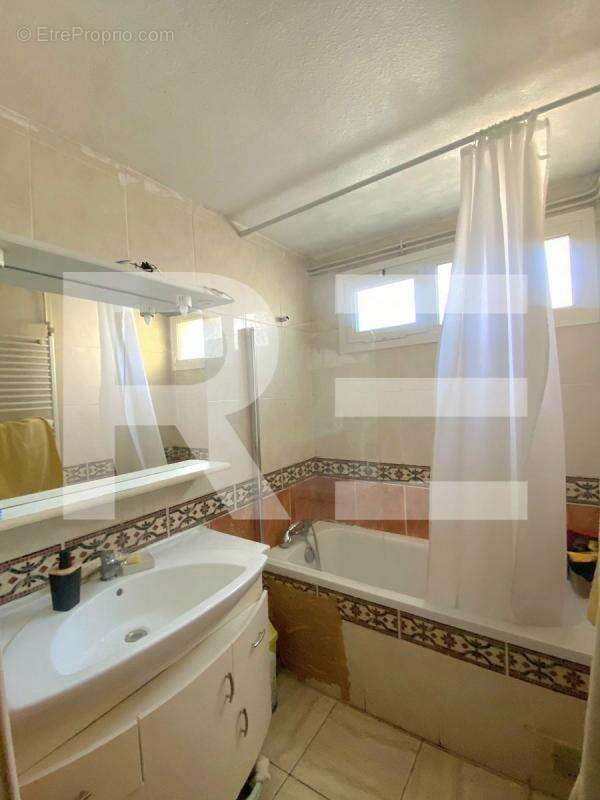 Appartement à LUNEL