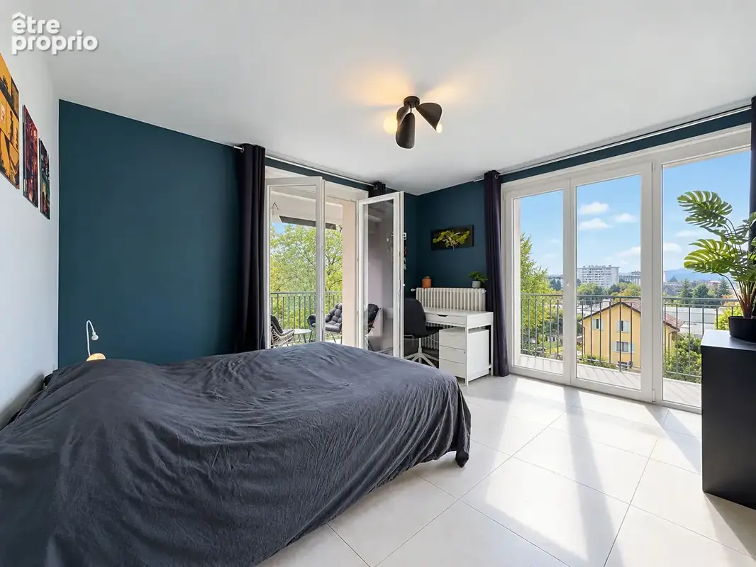 Annecy-le-Vieux - Un T8 familial aux airs de maison - photo 9