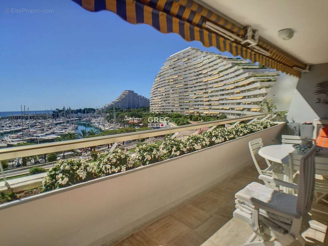 Appartement à VILLENEUVE-LOUBET