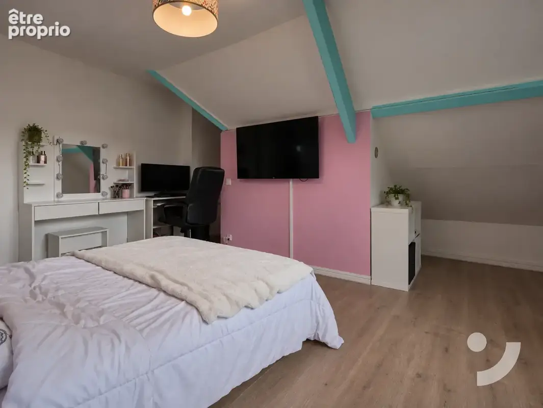 Maison familiale de 187 m2 avec grand terrain, confort de plain-pied et sous-sol complet à Aÿ - photo 16