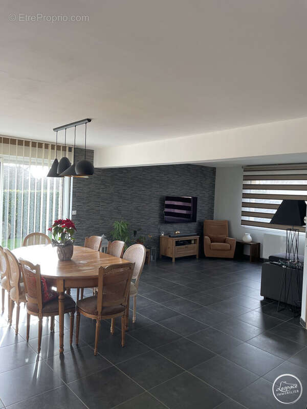 Maison à SAINTE-MARIE-KERQUE