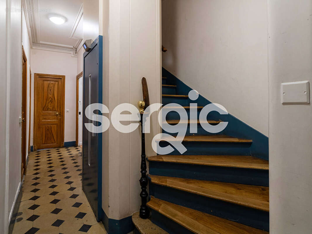 Appartement Paris 1 pièce(s) 23 m2 - photo 7