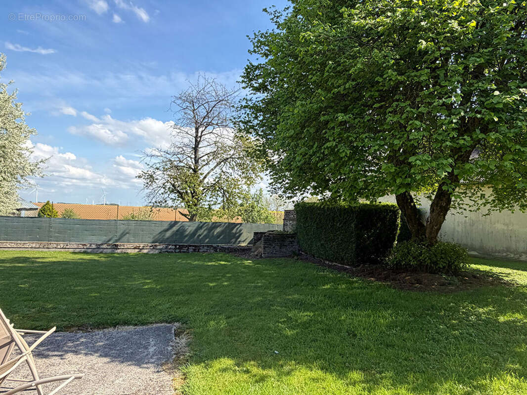 Maison à LA NEUVILLE-BOSMONT