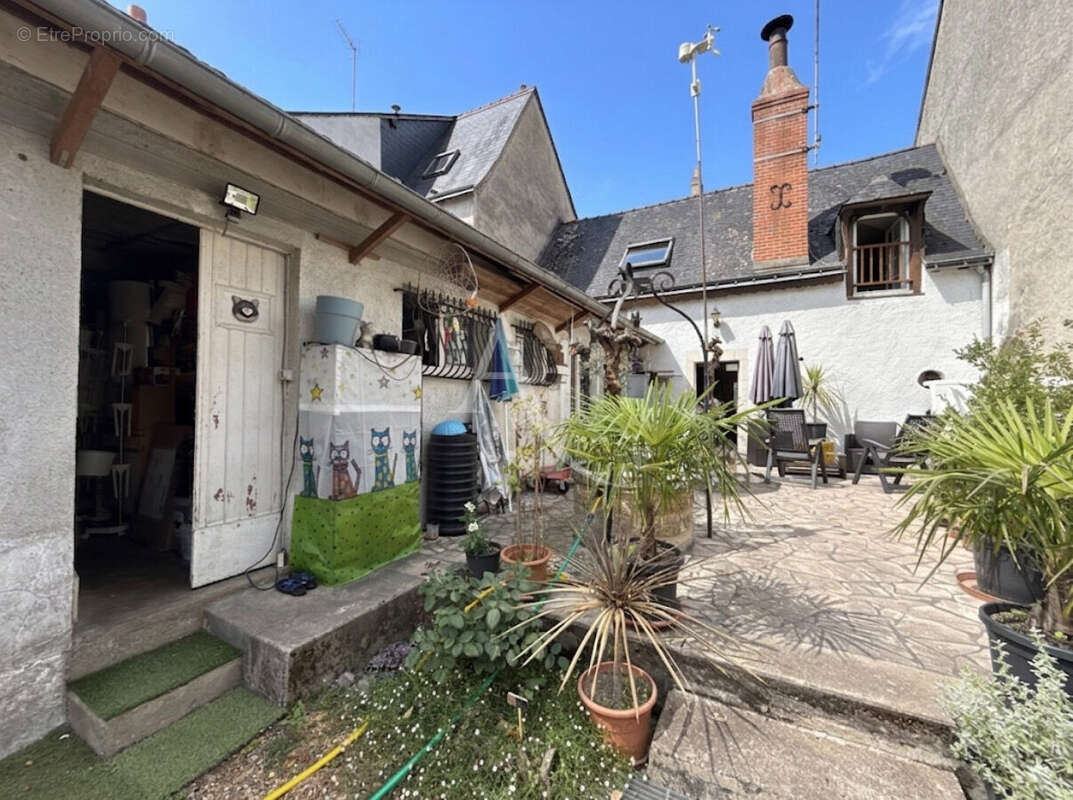 Maison de bourg à vendre à Truyes. - photo 11