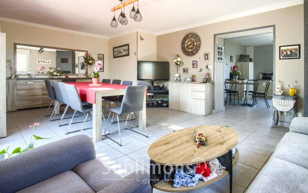 Maison à SAINT-MEEN-LE-GRAND