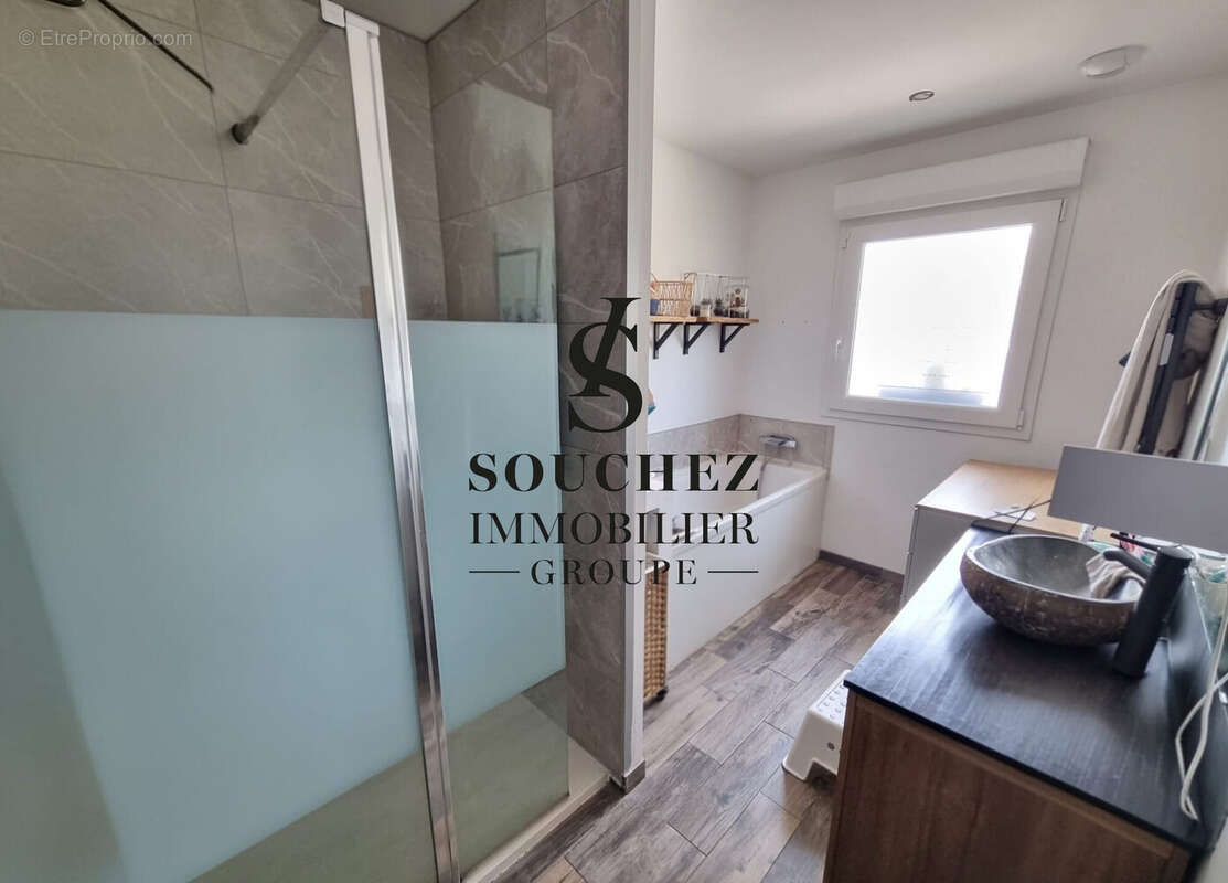Maison 120 m² à Gouy-Servins  - photo 7