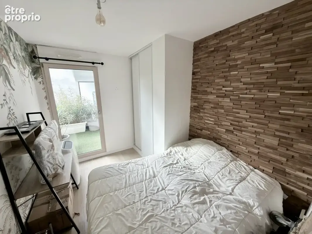 Saint-Maurice — À 5 minutes du RER A Joinville-le-Pont  Exclusivité — Appartement avec terrasse de 17 m2 - photo 6