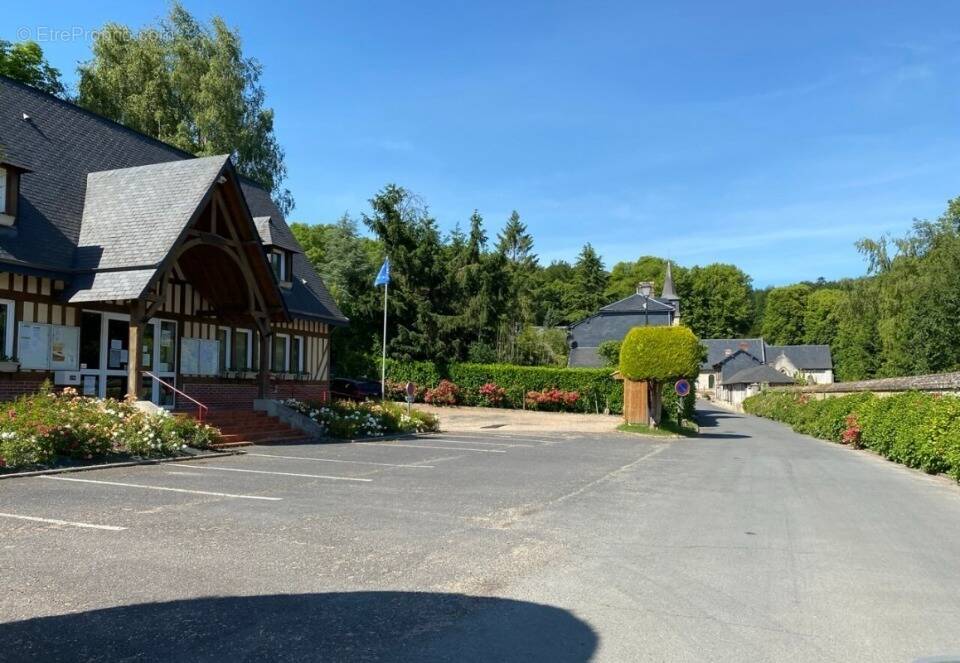 Terrain à PONT-L'EVEQUE