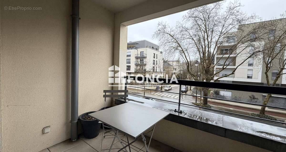 Appartement à BOURG-LA-REINE