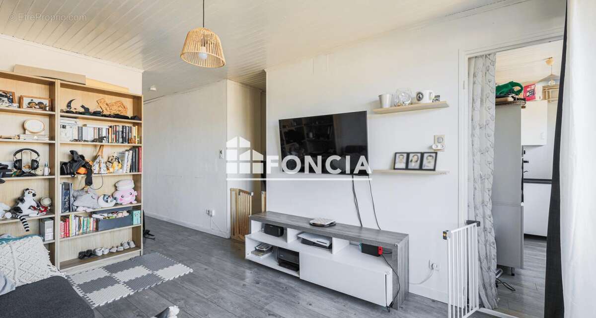 Appartement à SAINT-MARTIN-D&#039;HERES