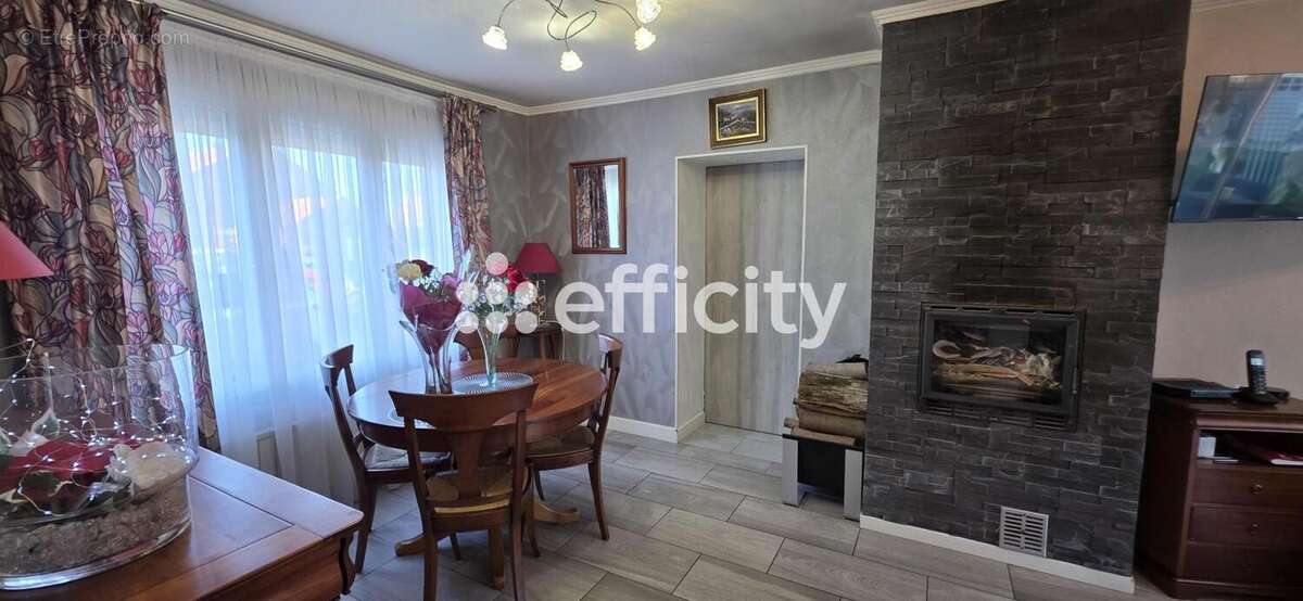 Maison à FACHES-THUMESNIL