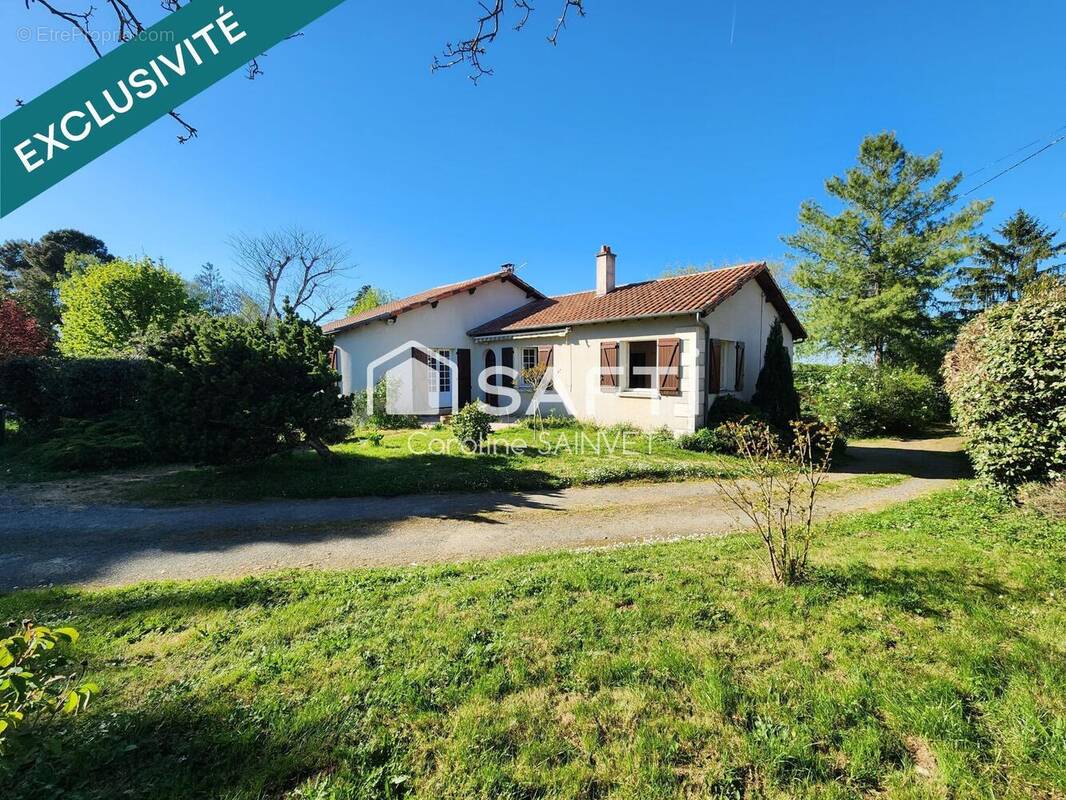 Photo 1 - Maison à LA CRECHE