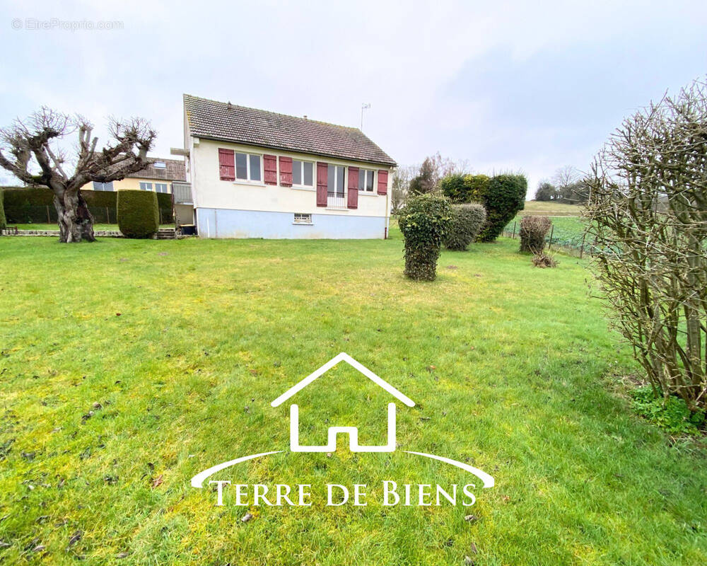 Maison à HARTENNES-ET-TAUX