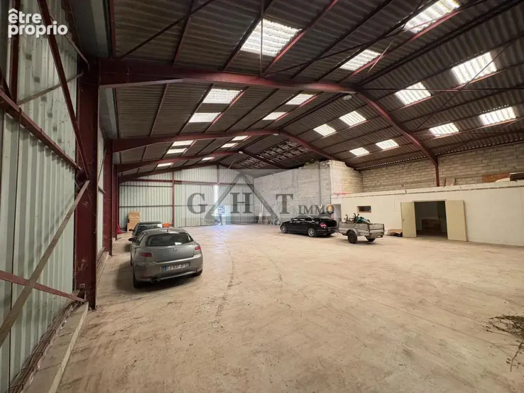 Entrepot a vendre chatelet en brie - photo 5