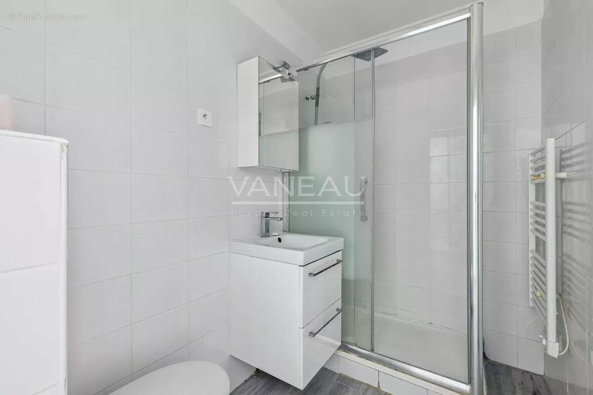 Appartement à PARIS-11E