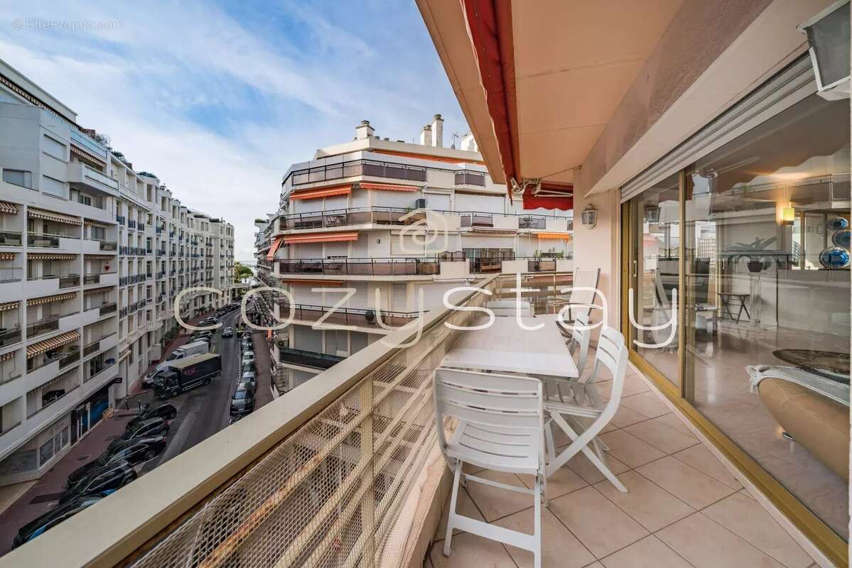 Appartement à CANNES