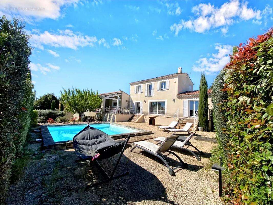 Maison à MAUSSANE-LES-ALPILLES