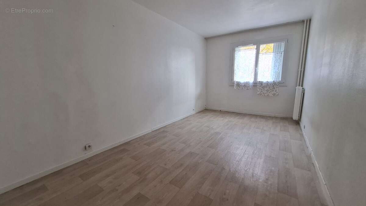 Appartement à GARGES-LES-GONESSE