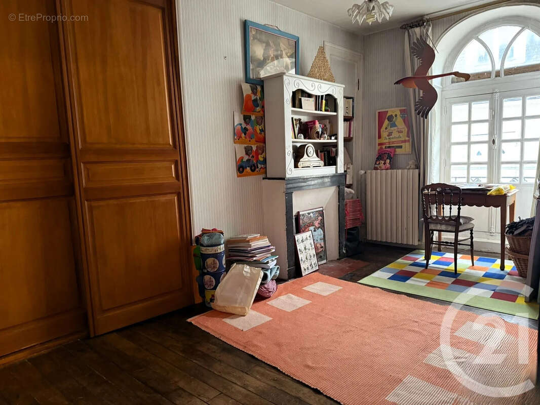 Maison à COSNE-COURS-SUR-LOIRE