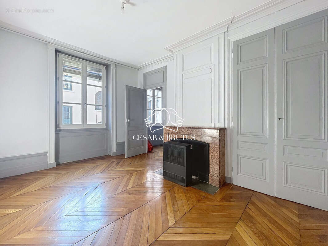 Appartement à LYON-6E