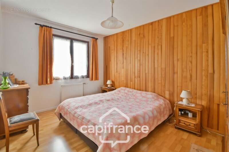 Maison à PIERRE-DE-BRESSE