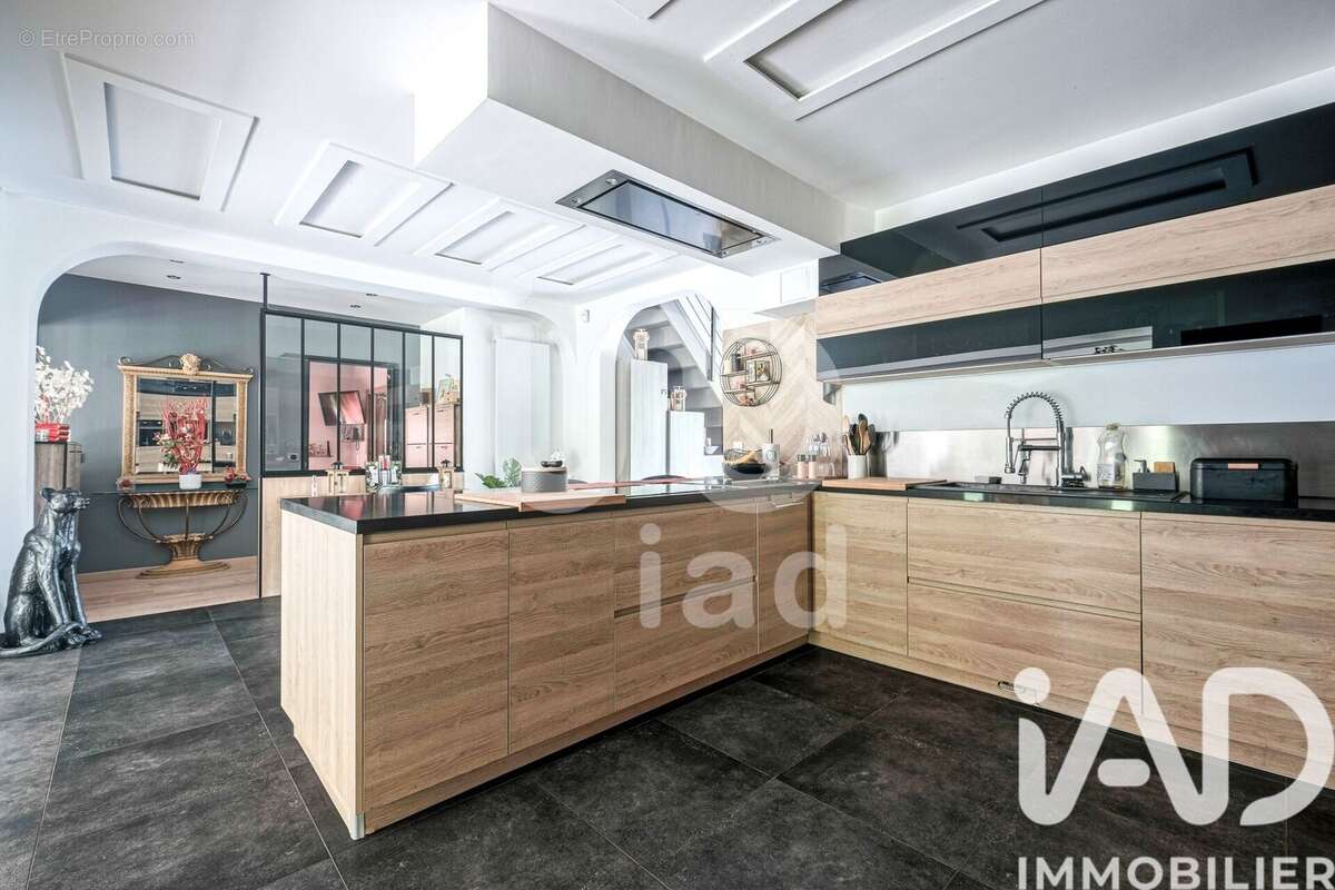 Photo 3 - Maison à LAMORLAYE