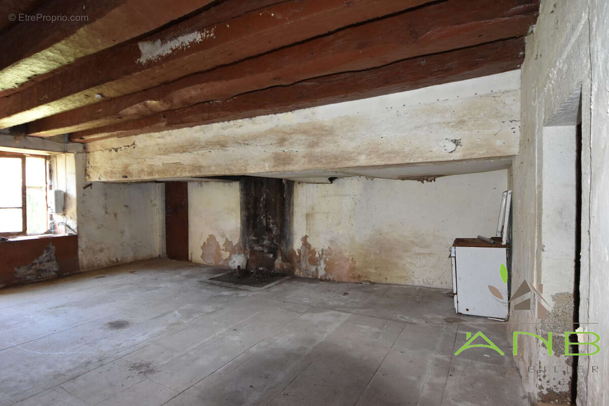 Maison à BUSSEROLLES