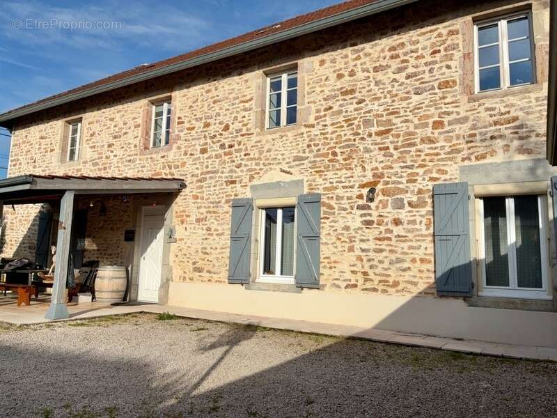 Maison à AUXONNE