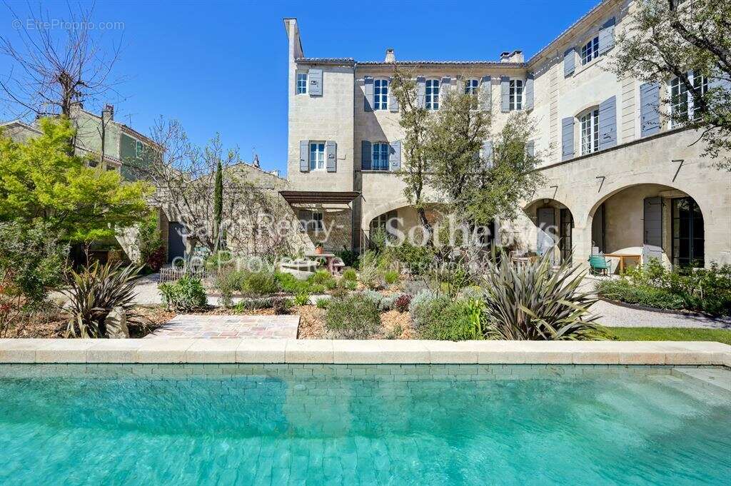 Maison à SAINT-REMY-DE-PROVENCE