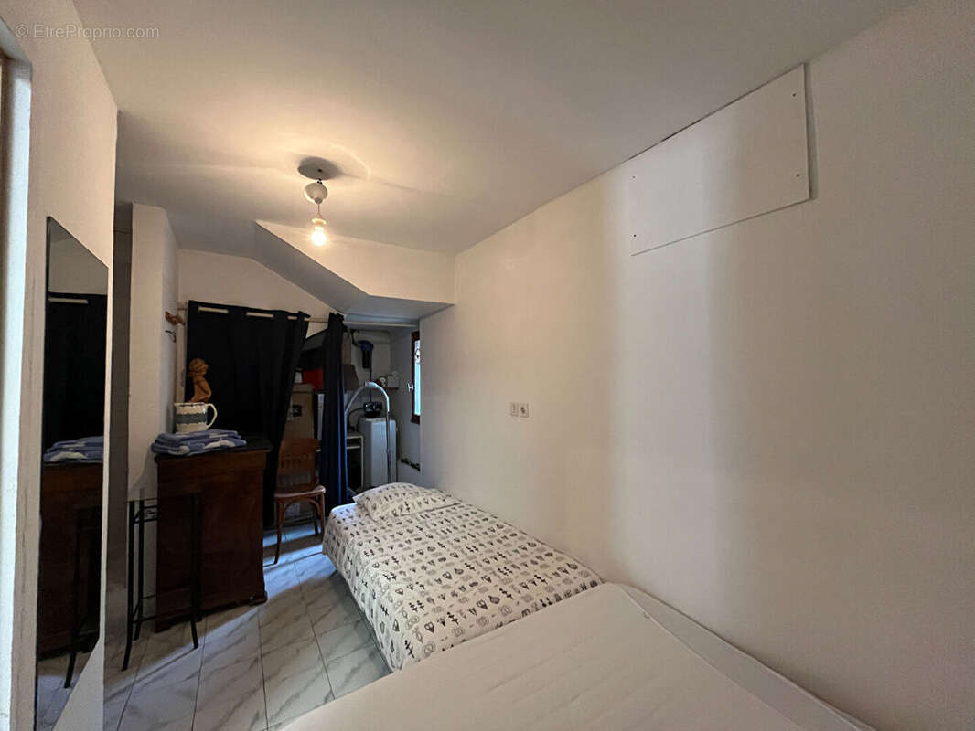 Appartement à CHATEAUNEUF-DE-GADAGNE